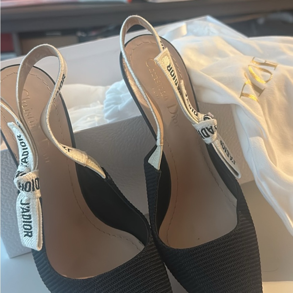Dior Black Heels Sleek Modern Design